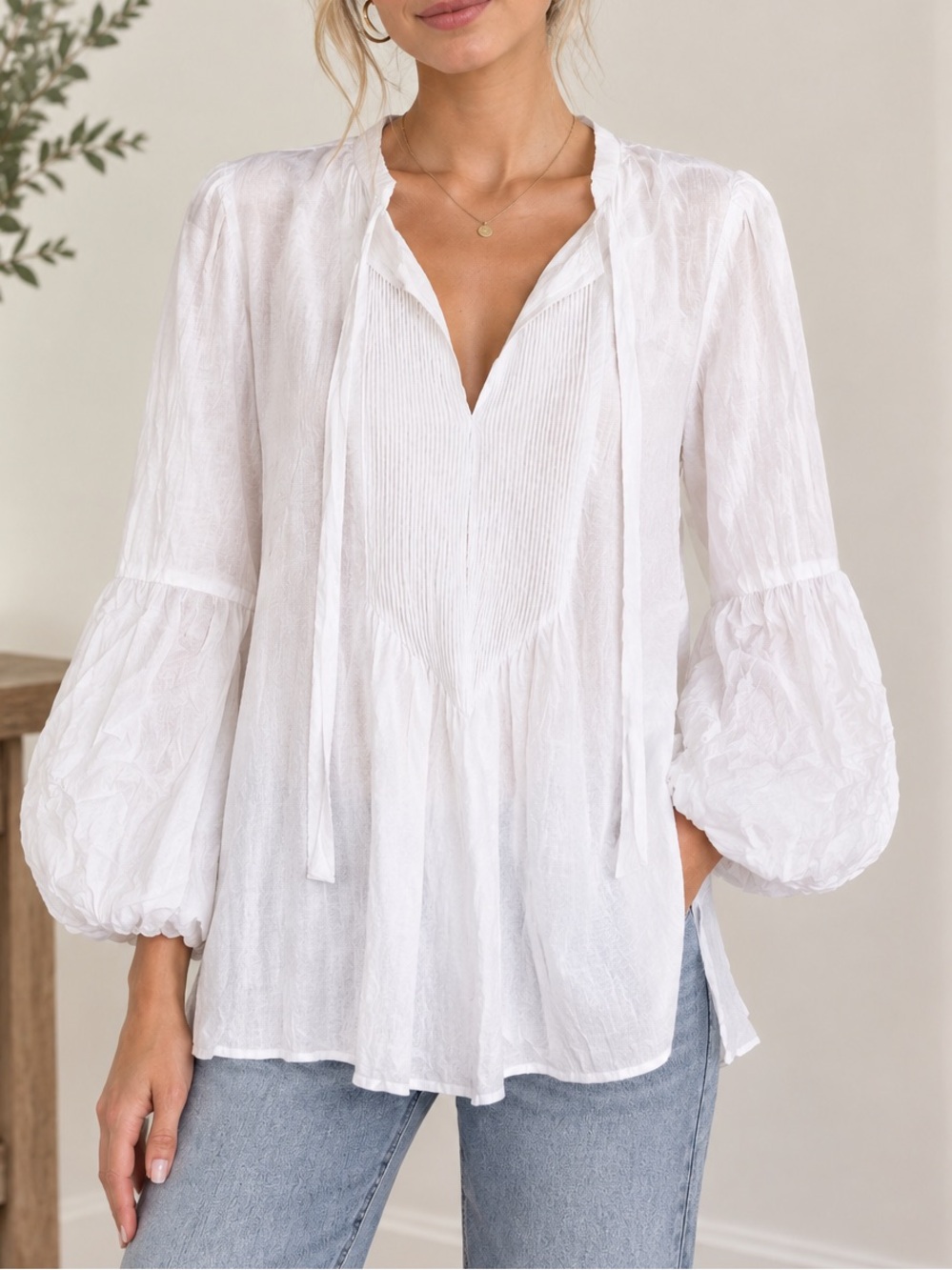 Carolina Herrera White V-Neck Cotton Tunic Blouse With Balloon Sleeves